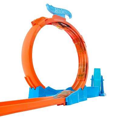 Hot Wheels Track Creator Triple Loop Pack with 1:64 Scale Toy Car