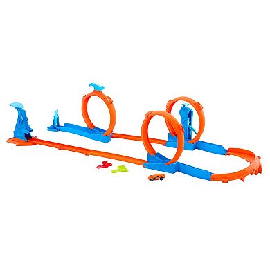 Hot Wheels Track Creator Triple Loop Pack with 1:64 Scale Toy Car