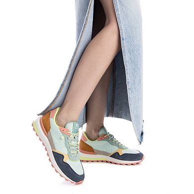 Women's Casual Sneakers By XTI