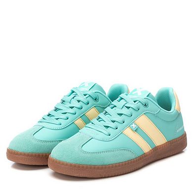 Women's Casual Sneakers By XTI