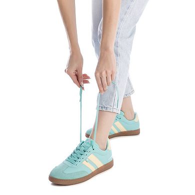 Women's Casual Sneakers By XTI