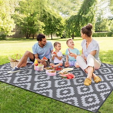 Garvee Outdoor Modern Geometric Plastic Area Rug for Camping Picnic