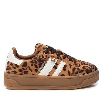 Women's Casual Suede Sneakers By XTI