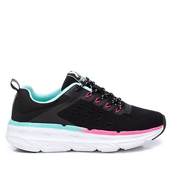 Women's Casual Sneakers By XTI