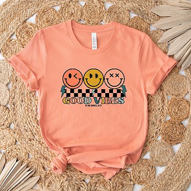 S.W.Smiley Checkered Good Vibes Smiley Face - Women's Short Sleeve Graphic T-Shirt