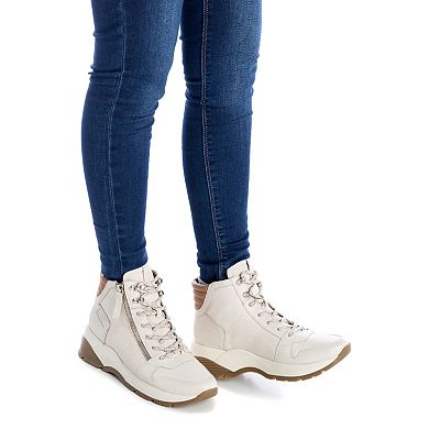 Carmela Women's Leather Booties 160221