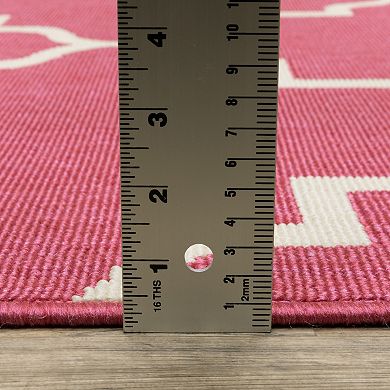 StyleHaven Scalloped Lattice Indoor/Outdoor Area Rug