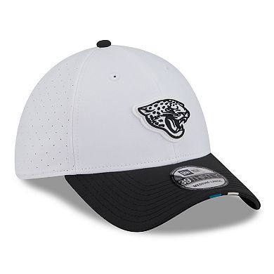 Men's New Era White/Black Jacksonville Jaguars 2025 NFL Training Camp 39THIRTY Flex Hat
