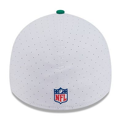Men's New Era White/Kelly Green Philadelphia Eagles 2025 NFL Training Camp Throwback Logo 39THIRTY Flex Hat