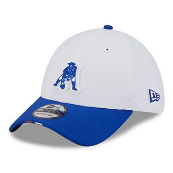 Men's New Era White/Royal New England Patriots 2025 NFL Training Camp Throwback Logo 39THIRTY Flex Hat