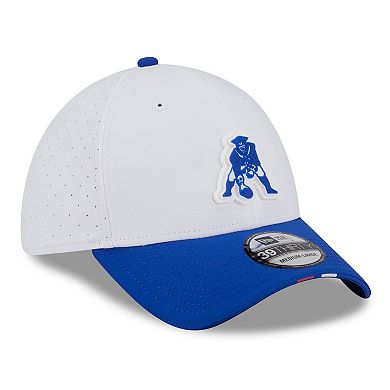 Men's New Era White/Royal New England Patriots 2025 NFL Training Camp Throwback Logo 39THIRTY Flex Hat