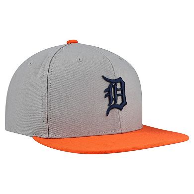 Men's Mitchell & Ness Gray Detroit Tigers Basic Flip Snapback Hat