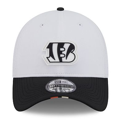 Men's New Era White/Black Cincinnati Bengals 2025 NFL Training Camp 39THIRTY Flex Hat