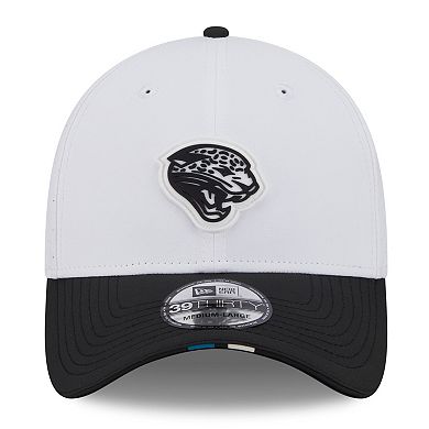 Men's New Era White/Black Jacksonville Jaguars 2025 NFL Training Camp Throwback Logo 39THIRTY Flex Hat