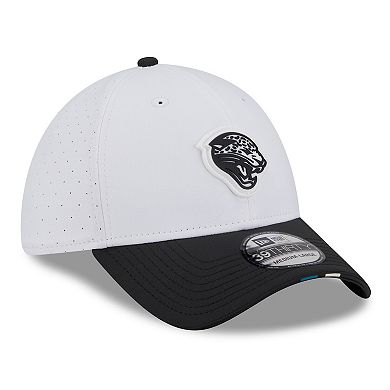 Men's New Era White/Black Jacksonville Jaguars 2025 NFL Training Camp Throwback Logo 39THIRTY Flex Hat