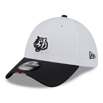 Men's New Era White/Black Cincinnati Bengals 2025 NFL Training Camp 39THIRTY Flex Hat