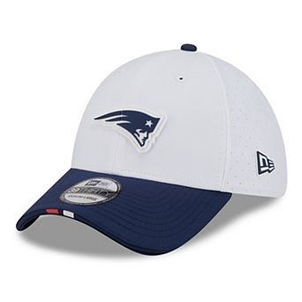 Men's New Era White/Navy New England Patriots 2025 NFL Training Camp 39THIRTY Flex Hat