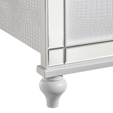 New Classic Furniture Furniture Valentine Solid Wood Full Size Lighted Bed in White