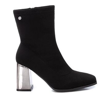 Women's Casual Suede Booties By XTI 143112