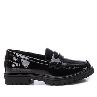 Women's Casual Patent Leather Moccasins By XTI 143128