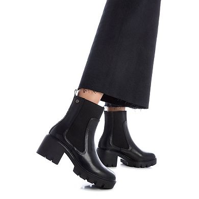 Women's Chelsea Booties By XTI 142984