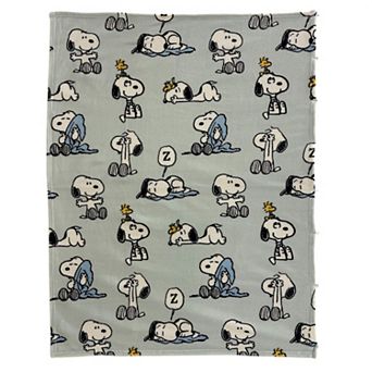 Peanuts Naptime Snoopy Throw Blanket