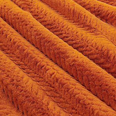 Home Soft Things Tread Pattern Faux Fur Throw Blanket