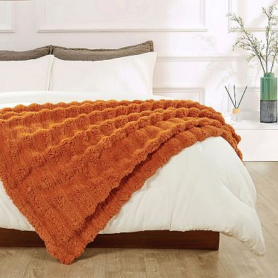 Home Soft Things Line Drawing Faux Fur Throw Blanket