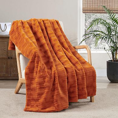 Home Soft Things Leaf Pattern Faux Fur Throw Blanket