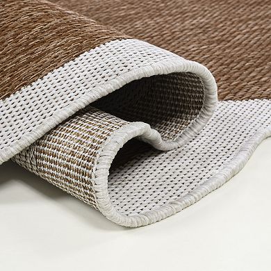 Alice Classic Cottage Two-Tone Scalloped Indoor/Outdoor Shaped Area Rug