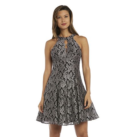 Женские платья R&M Women's R&M Richards Cutaway Shoulder Detail Short Fit and Flair Lace Dress