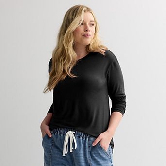 Juniors' Plus Size SO® Core Long Sleeve Crewneck Tee with TRS Fabric