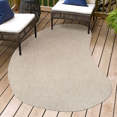 Evan Modern Rustic Organic Curve Indoor/Outdoor Shaped Area Rug