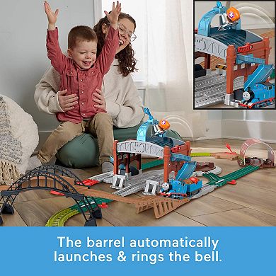 Fisher-Price Thomas & Friends Load & Launch Barrel Delivery Motorized Train Set