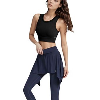 Women's Crisscross Back Sports Bra with Cutout Detail and Adjustable Hook Closure