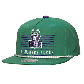 Men's Mitchell & Ness Green Milwaukee Bucks Ascend Deadstock Snapback Hat