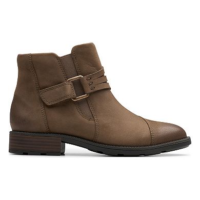 Clarks Adalynn Faye Women's Ankle Boots with Block Heel and Zip Closure