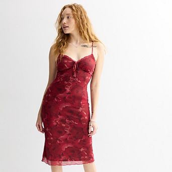 Juniors' Live To Be Spoiled Lace Trim Sleeveless Mesh Midi Dress