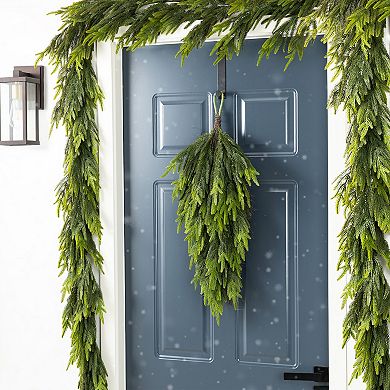 Glitzhome 31.5 Inch Green Christmas Door Swags, Artificial Christmas Teardrop Swag