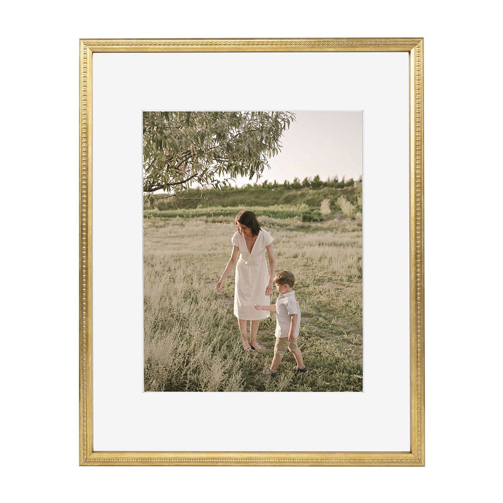 Belle Maison 16-Inch x 20-Inch Matted Portrait Frame