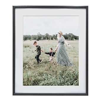 Belle Maison 20-Inch x 24-Inch Matted Portrait Frame