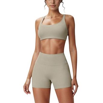 Women's Scoop Neck Sports Crop Top with Wide Shoulder Straps and Seamless Fit