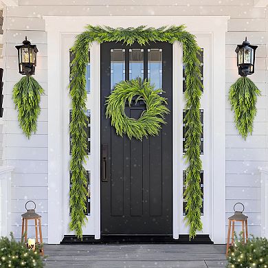 Glitzhome 28"D Christmas Greenery PE Dripping Wreath