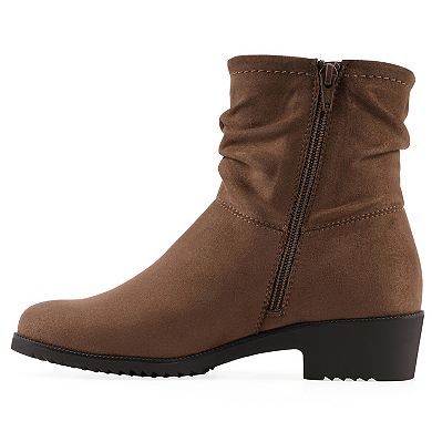 Cliffs by White Mountain Dunia Women's Ankle Booties with Block Heel