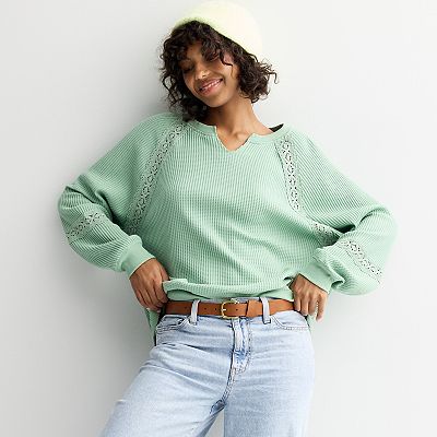 Juniors' SO® Oversized Crochet Trim Pullover