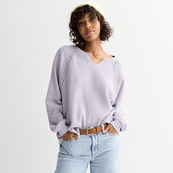 Juniors' SO® Oversized Crochet Trim Pullover