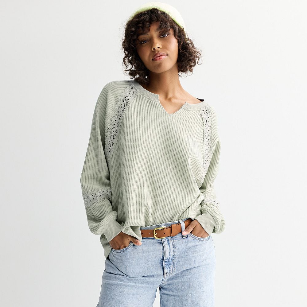 Juniors' SO® Oversized Crochet Trim Pullover