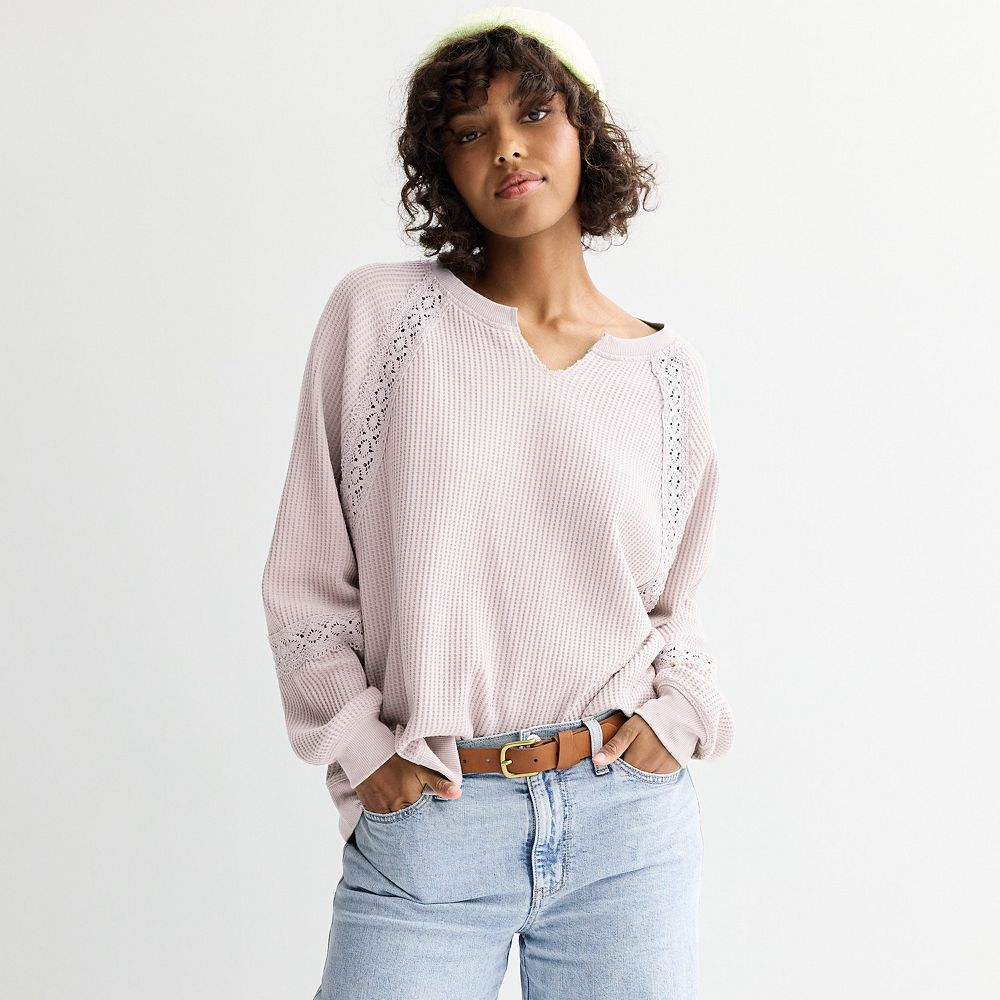 Juniors' SO® Oversized Crochet Trim Pullover