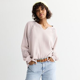 Juniors' SO® Oversized Crochet Trim Pullover