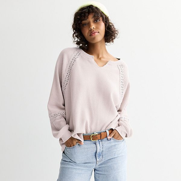 Juniors' SO® Oversized Crochet Trim Pullover
